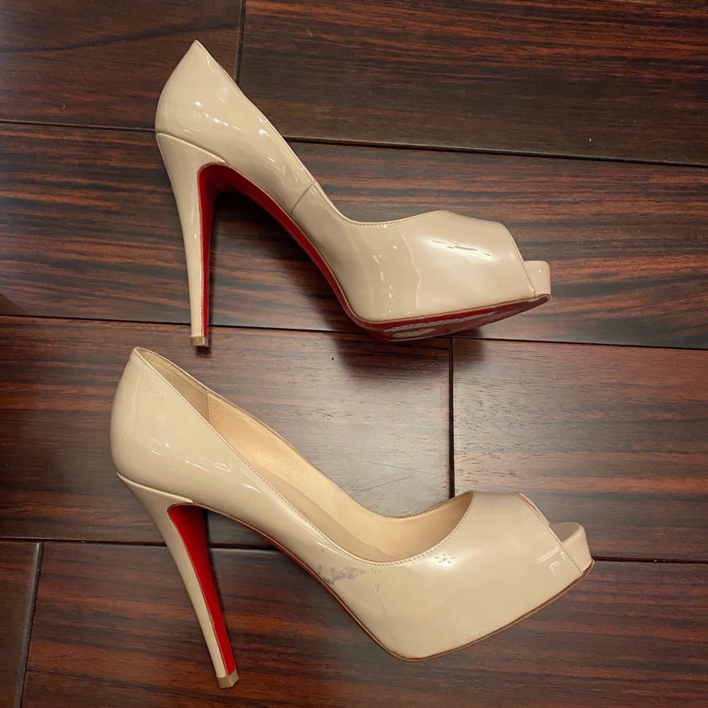 🔥Christian Louboutin🔥100% authentic!!!